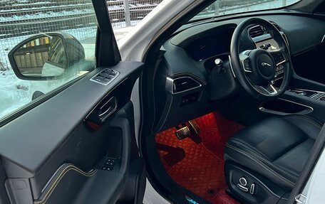 Jaguar F-Pace, 2020 год, 3 999 000 рублей, 11 фотография