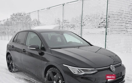 Volkswagen Golf VIII, 2023 год, 1 960 000 рублей, 3 фотография