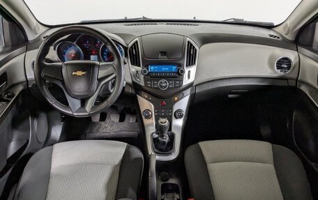 Chevrolet Cruze II, 2013 год, 550 000 рублей, 6 фотография