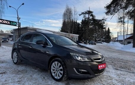 Opel Astra J, 2012 год, 890 000 рублей, 1 фотография