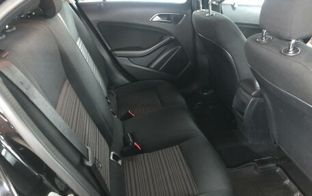 Mercedes-Benz A-Класс, 2017 год, 1 599 000 рублей, 15 фотография