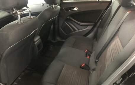 Mercedes-Benz A-Класс, 2017 год, 1 599 000 рублей, 14 фотография