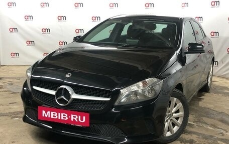 Mercedes-Benz A-Класс, 2017 год, 1 599 000 рублей, 3 фотография