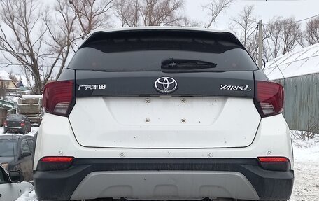 Toyota Yaris XP150 рестайлинг, 2021 год, 1 800 000 рублей, 2 фотография