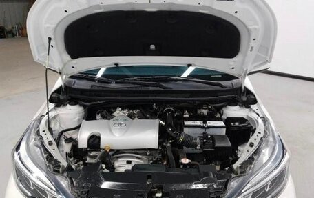 Toyota Yaris XP150 рестайлинг, 2021 год, 1 800 000 рублей, 6 фотография