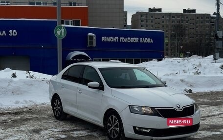 Skoda Rapid I, 2019 год, 800 000 рублей, 5 фотография