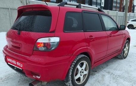 Mitsubishi Outlander III рестайлинг 3, 2005 год, 1 500 000 рублей, 2 фотография