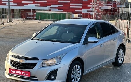 Chevrolet Cruze II, 2014 год, 997 000 рублей, 9 фотография