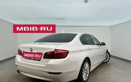 BMW 5 серия, 2016 год, 2 850 000 рублей, 2 фотография
