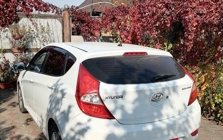 Hyundai Solaris II рестайлинг, 2013 год, 800 000 рублей, 3 фотография