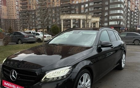 Mercedes-Benz C-Класс, 2019 год, 2 550 000 рублей, 23 фотография