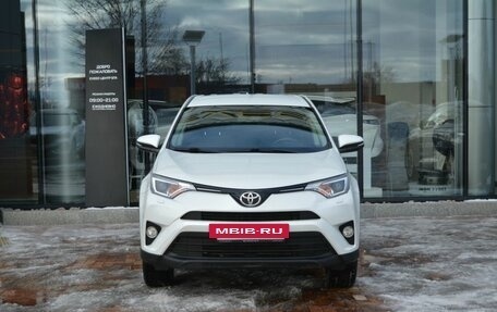 Toyota RAV4, 2019 год, 2 599 000 рублей, 2 фотография