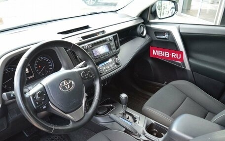 Toyota RAV4, 2019 год, 2 599 000 рублей, 13 фотография