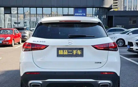 Mercedes-Benz GLA, 2022 год, 1 877 700 рублей, 4 фотография