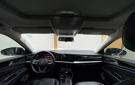 Volkswagen Passat B8 рестайлинг, 2022 год, 2 200 000 рублей, 10 фотография