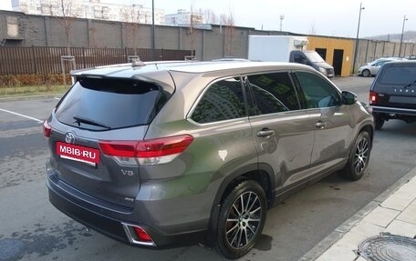 Toyota Highlander III, 2017 год, 3 990 000 рублей, 15 фотография