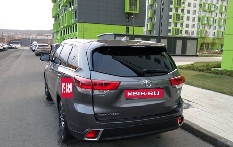 Toyota Highlander III, 2017 год, 3 990 000 рублей, 12 фотография