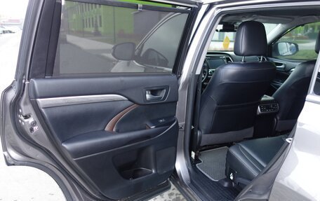 Toyota Highlander III, 2017 год, 3 990 000 рублей, 33 фотография