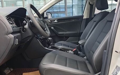 Volkswagen T-Roc I, 2022 год, 1 890 000 рублей, 9 фотография