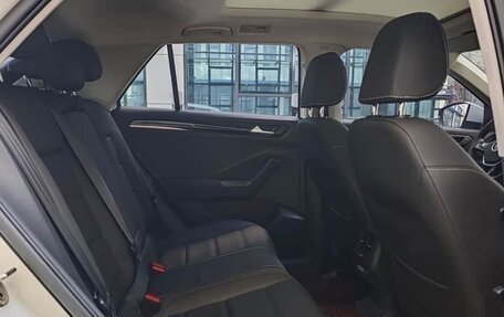 Volkswagen T-Roc I, 2022 год, 1 890 000 рублей, 10 фотография