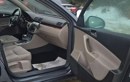 Volkswagen Passat B6, 2009 год, 750 000 рублей, 2 фотография