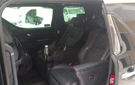 Toyota Alphard III, 2022 год, 6 700 000 рублей, 8 фотография