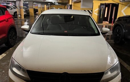 Volkswagen Jetta VI, 2017 год, 920 000 рублей, 2 фотография