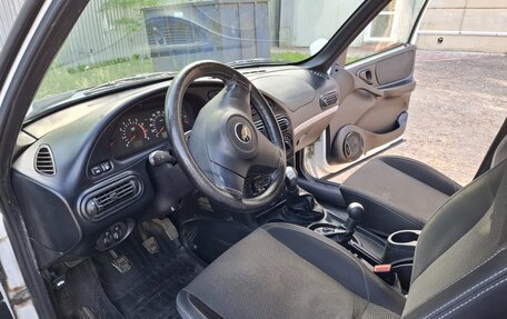 Chevrolet Niva I рестайлинг, 2016 год, 580 000 рублей, 8 фотография