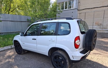 Chevrolet Niva I рестайлинг, 2016 год, 580 000 рублей, 12 фотография