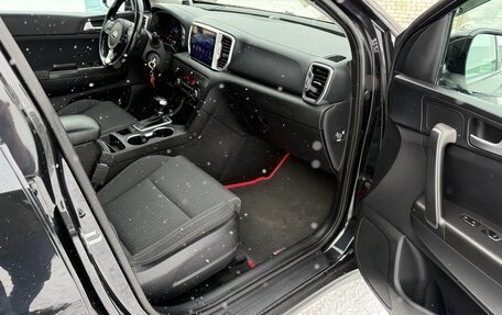 KIA Sportage IV рестайлинг, 2017 год, 2 000 000 рублей, 18 фотография