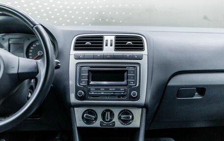 Volkswagen Polo VI (EU Market), 2013 год, 696 000 рублей, 13 фотография