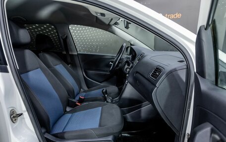 Volkswagen Polo VI (EU Market), 2013 год, 696 000 рублей, 19 фотография