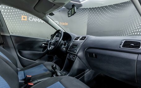 Volkswagen Polo VI (EU Market), 2013 год, 696 000 рублей, 17 фотография