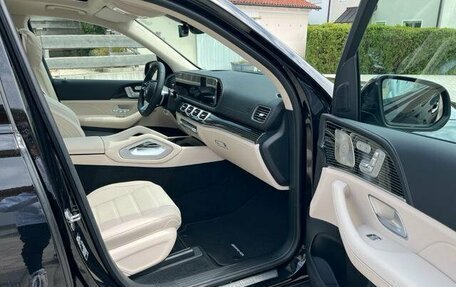 Mercedes-Benz GLS, 2025 год, 18 550 000 рублей, 4 фотография