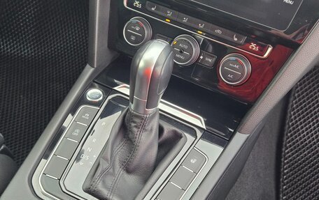 Volkswagen Passat B8 рестайлинг, 2019 год, 2 099 000 рублей, 14 фотография