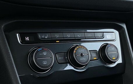 Volkswagen Tiguan II, 2020 год, 2 462 800 рублей, 20 фотография