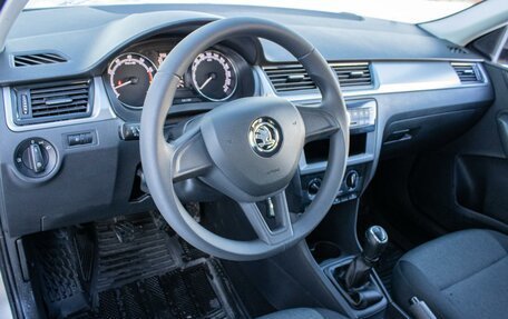 Skoda Rapid I, 2018 год, 1 329 000 рублей, 6 фотография