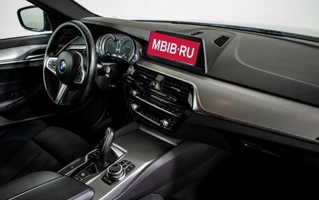 BMW 5 серия, 2018 год, 2 800 000 рублей, 10 фотография