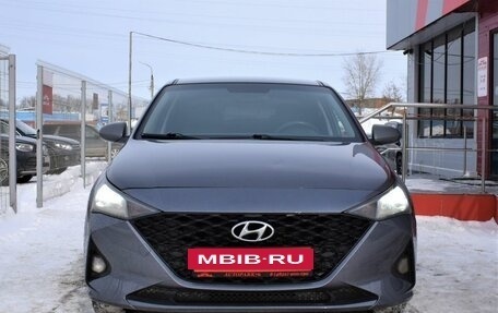 Hyundai Solaris II рестайлинг, 2021 год, 1 049 000 рублей, 2 фотография