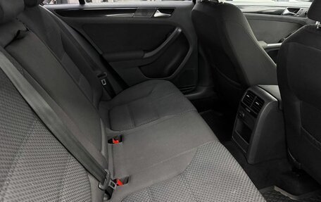 Volkswagen Jetta VI, 2011 год, 820 000 рублей, 16 фотография