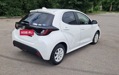 Toyota Yaris, 2020 год, 1 650 000 рублей, 6 фотография