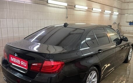 BMW 5 серия, 2010 год, 1 600 000 рублей, 4 фотография