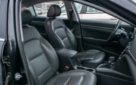 Hyundai Elantra VI рестайлинг, 2018 год, 1 349 000 рублей, 7 фотография