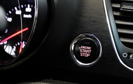 KIA Carnival III, 2018 год, 2 599 000 рублей, 18 фотография