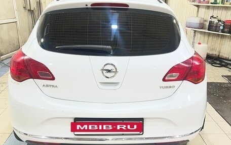 Opel Astra J, 2013 год, 700 000 рублей, 4 фотография