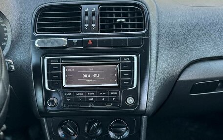 Volkswagen Polo VI (EU Market), 2010 год, 350 000 рублей, 6 фотография