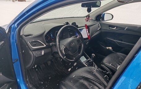 Hyundai Solaris II рестайлинг, 2017 год, 1 250 000 рублей, 7 фотография