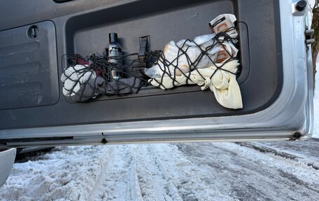 Toyota Land Cruiser Prado 120 рестайлинг, 2008 год, 2 050 000 рублей, 6 фотография