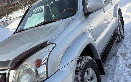 Toyota Land Cruiser Prado 120 рестайлинг, 2008 год, 2 050 000 рублей, 2 фотография