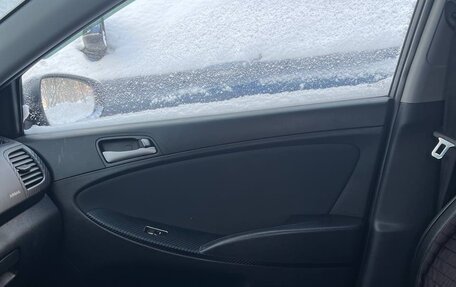 Hyundai Solaris II рестайлинг, 2015 год, 1 250 000 рублей, 11 фотография